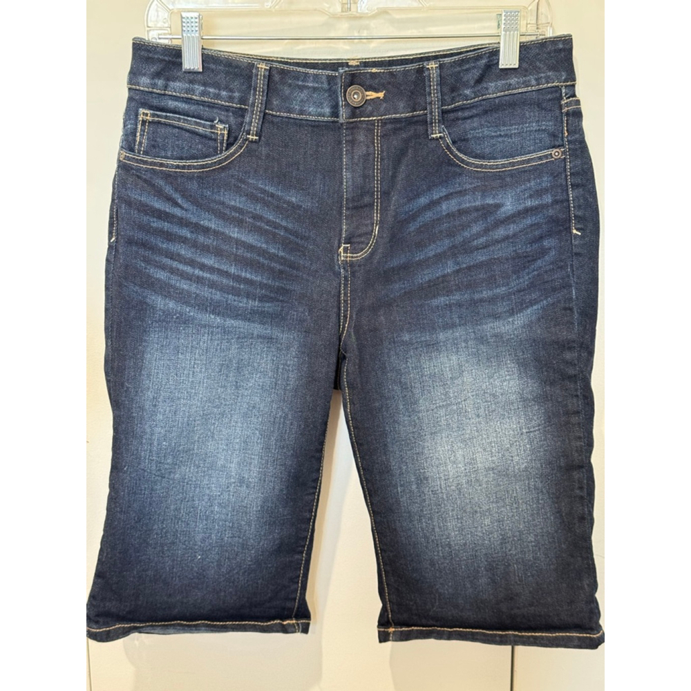 Women's St. John's Bay Denim 13” Inseam Bermuda Shorts dark wash stretch Size 10 - Picture 1 of 12